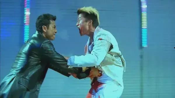 吴京打架视频,一招制胜！